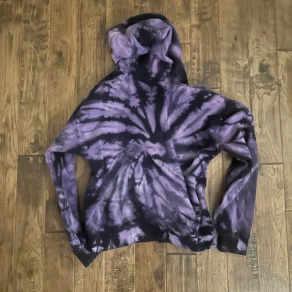Zine / Zumiez Tie-Dye Purple Hoodie - Picture 2 of 2